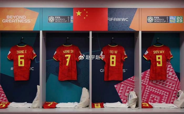 在线亚洲精品国产波多野结衣